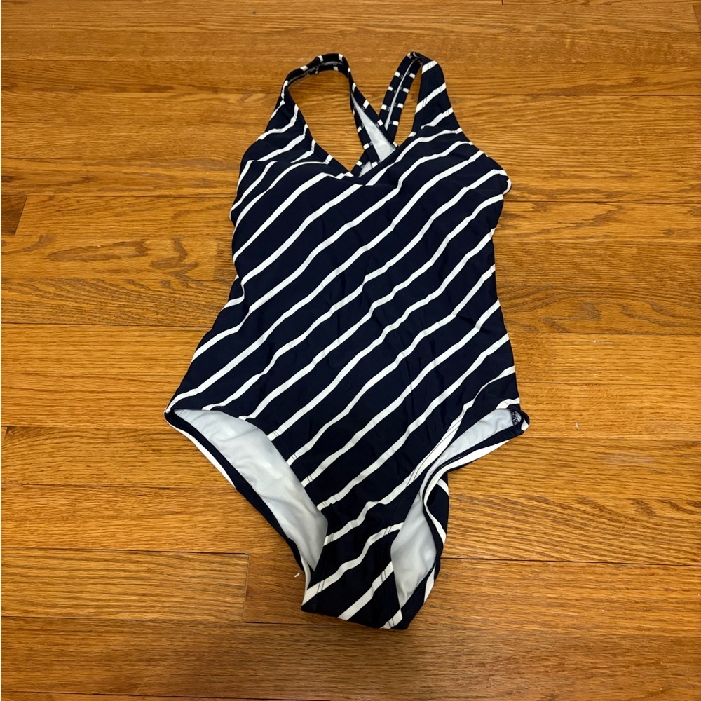 NWT Kona Sol Women’s Swimsuit Size Medium